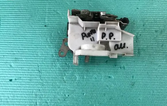 Fiat Punto (188) Front door lock