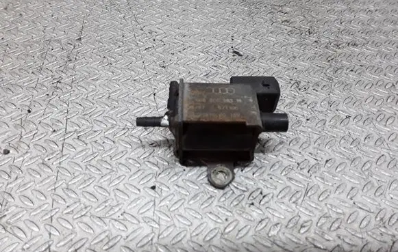Audi A8 S8 D2 4D Turbo solenoid valve 026906283H