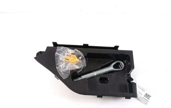 Mercedes-Benz CLA C117 X117 W117 Tool set A2468900188