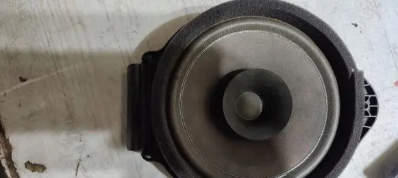 Chevrolet Cruze Panel speaker 33050923