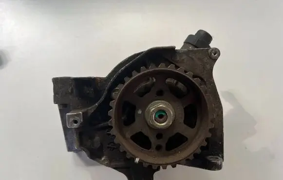 Ford Fiesta Fuel injection high pressure pump 9656300380 0445010102