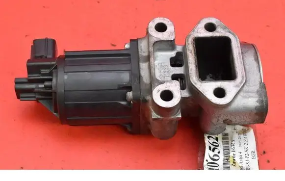 Opel Astra J EGR valve 8973766633