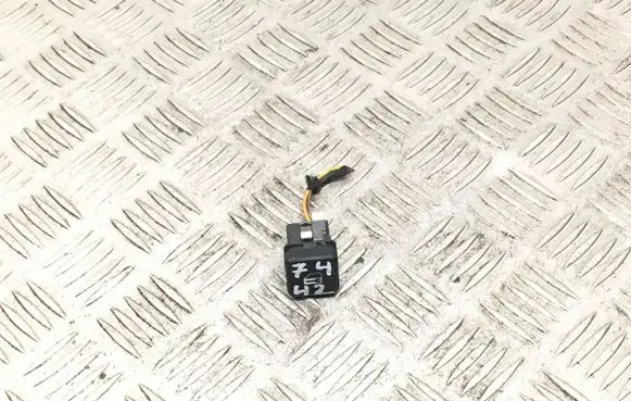 BMW 5 E39 Electric window control switch 8360828