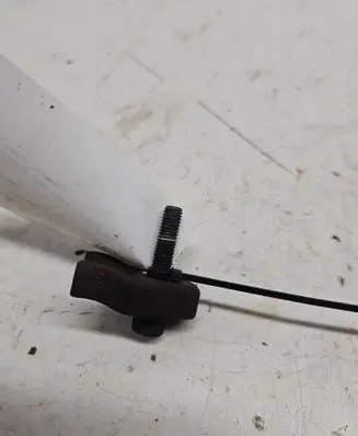 KIA Sorento Fuel Injector clamp holder 