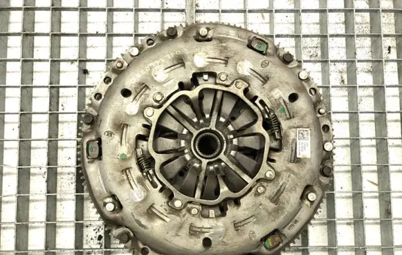 Volkswagen Golf VII Clutch set kit 04L141031B