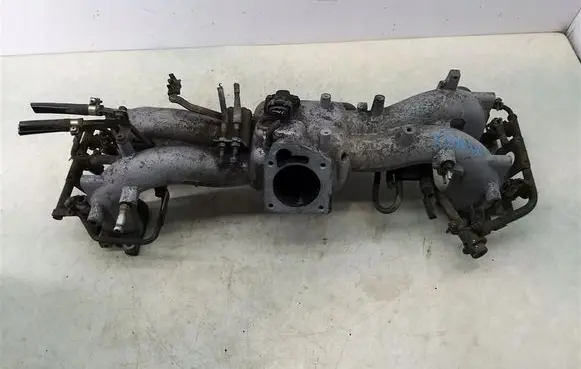 Subaru Forester SF Intake manifold 17522AA630