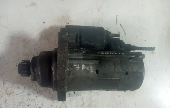 Volkswagen Touran I Starter motor 0AM911023D