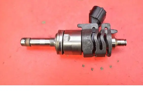 Toyota Corolla E10 Fuel injector 2325047100