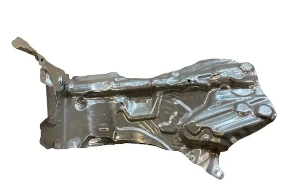Mini Cooper Countryman F60 Heat shield in engine bay 6882183 32106882183