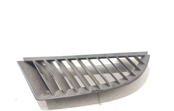 Mitsubishi Colt Front bumper lower grill MN127773
