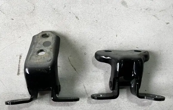 Rear door hinge set
