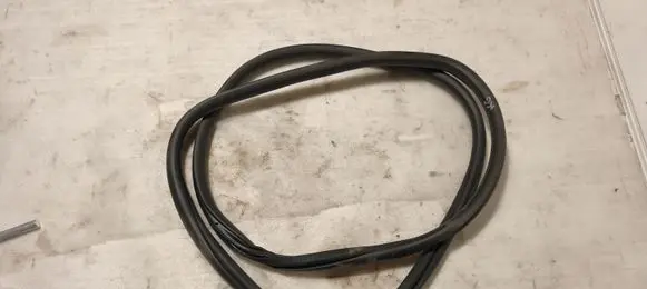 Opel Grandland X Rear door rubber seal (on body)