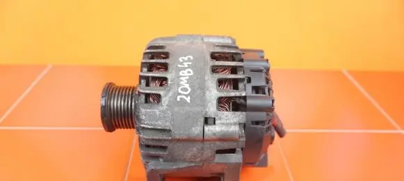 Opel Vivaro Generator/alternator 20MB43