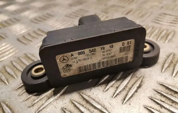 Mercedes-Benz C W204 Yaw turn rate sensor A0055421918 0055421918