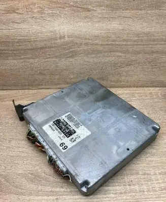 Toyota Avensis T250 Engine control unit/module ECU 8966105690 MB1758006325 WithPlug