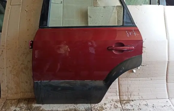 Hyundai Tucson LM Rear door