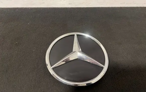 Mercedes-Benz C W206 Manufacturer badge logo/emblem A0008880400