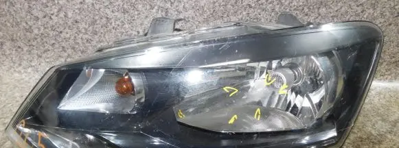 Volkswagen Polo V 6R Headlight/headlamp