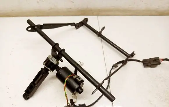 Chrysler PT Cruiser Seat adjustment motor 76170
