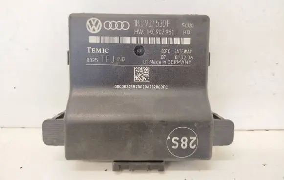 Volkswagen Touran I Gateway control module 1K0907530F 1K0907951