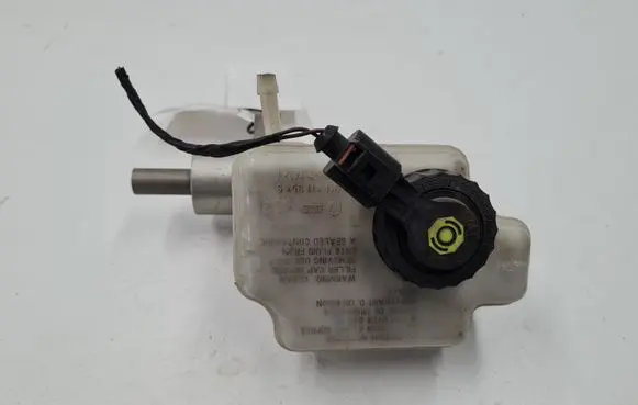 Volkswagen Golf V Master brake cylinder 1K1614019K