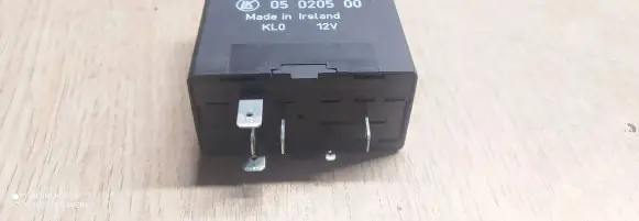 Audi A6 S6 C5 4B Window wiper interval relay 4A0907440 05020500