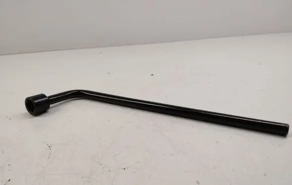 Mercedes-Benz Vito Viano W447 Wheel nut wrench A6395810301 A6396880245