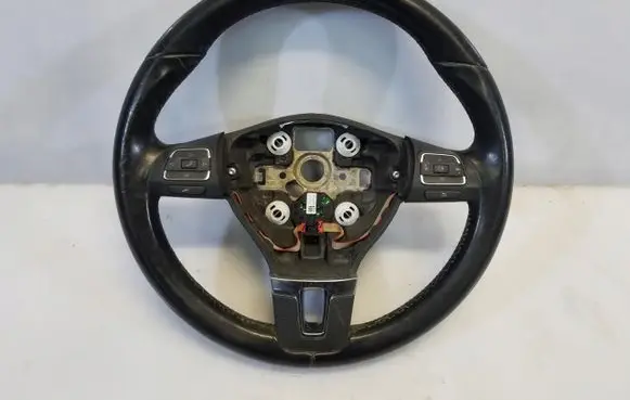 Volkswagen Jetta VI Steering wheel