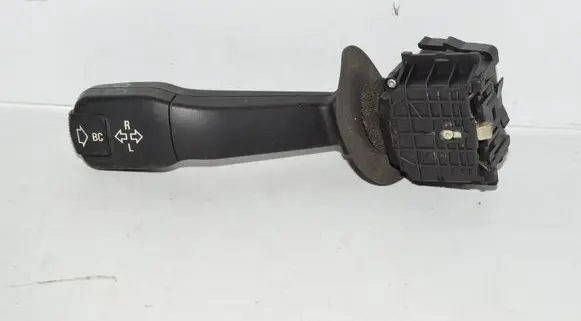 BMW 5 E39 Indicator stalk 8352172