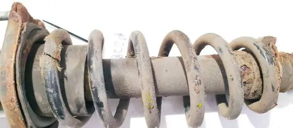 Toyota Avensis T250 Rear coil spring