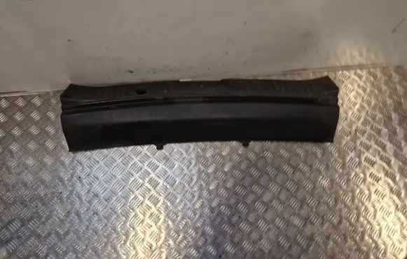 KIA Sorento Trunk/boot sill cover protection 857702P000