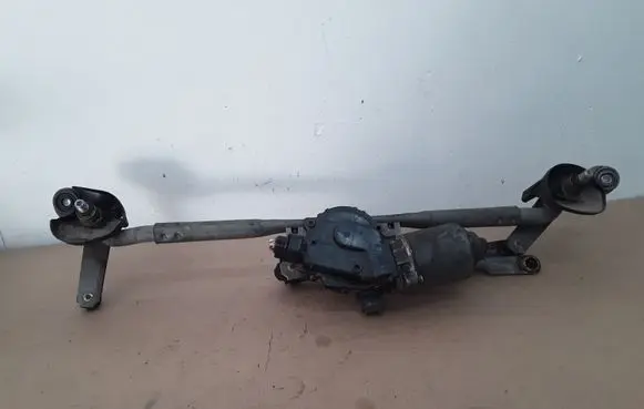 Lexus IS 220D-250-350 Front wiper linkage and motor 8511026220 1593000080