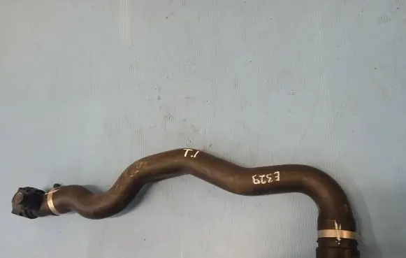BMW 1 F20 F21 Engine coolant pipe/hose 7811127