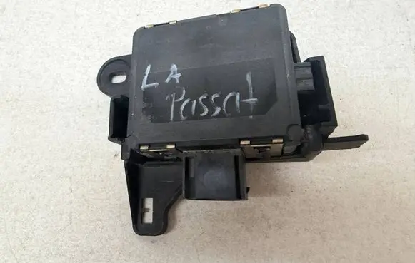 Audi A3 S3 8V Distronic sensor radar 3Q0907590C 3Q0907590 3Q0.907.590.C