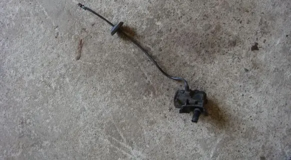 Audi A1 Fuel tank cap lock 