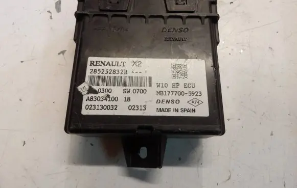 Renault Zoe Air conditioner control unit module 285252832R A83034100 023130032