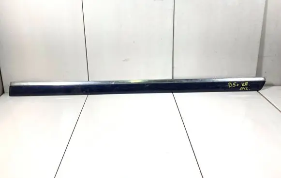Volkswagen PASSAT B5.5 Rear door trim (molding) 3B0853753C