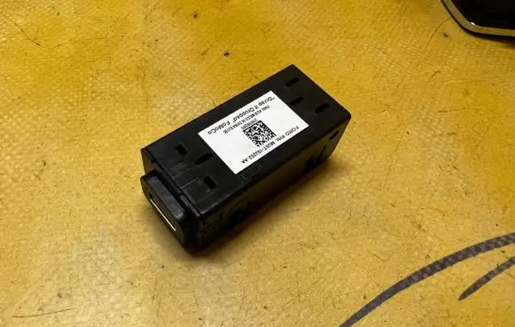 Ford Explorer VI USB socket connector MU5T19J252AA