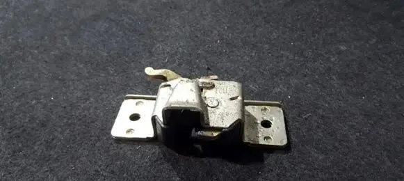 Opel Tigra A Tailgate/trunk/boot lock/catch/latch 90387848
