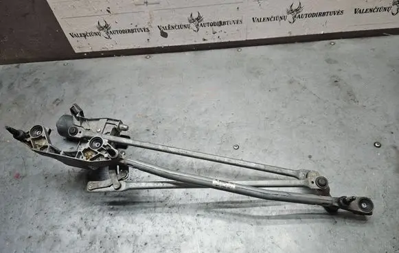 Front wiper linkage and motor
