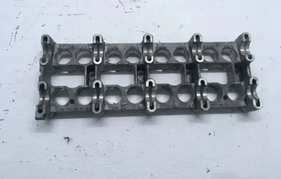 Mercedes-Benz E W211 Engine head R6110160304