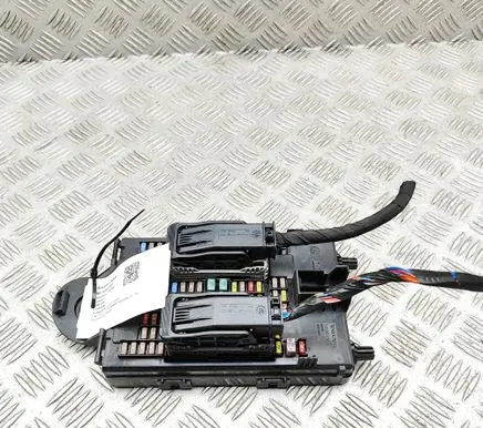 Volvo XC60 Fuse module 31682732