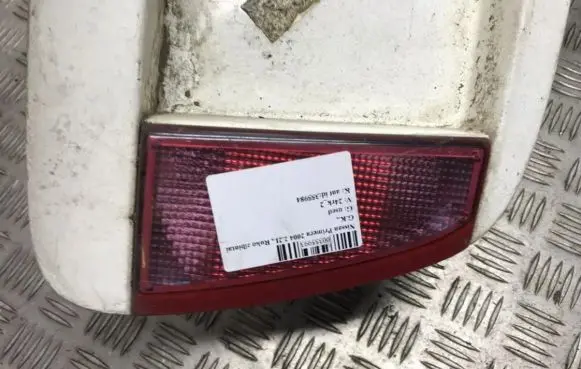 Nissan Primera Rear fog light 
