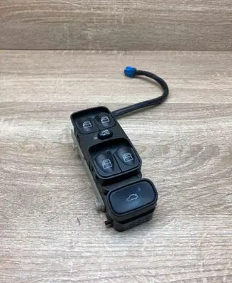 Mercedes-Benz C W203 Electric window control switch A2038210679