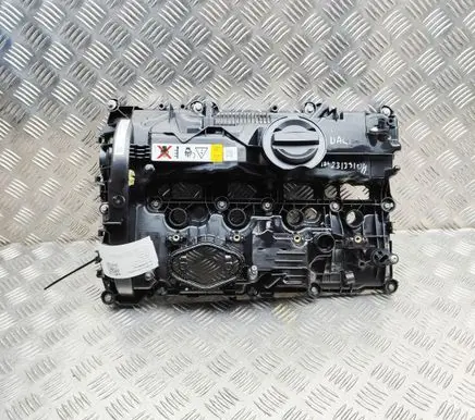 BMW 3 G20 G21 Rocker cam cover 72474693 72474690