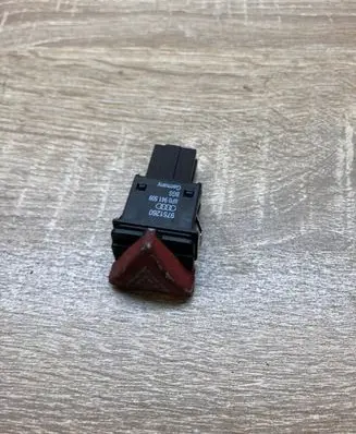 Audi A3 S3 8P Hazard light switch 8P0941509 9751260