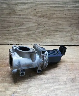 Opel Vectra C EGR valve 50024005 10T026