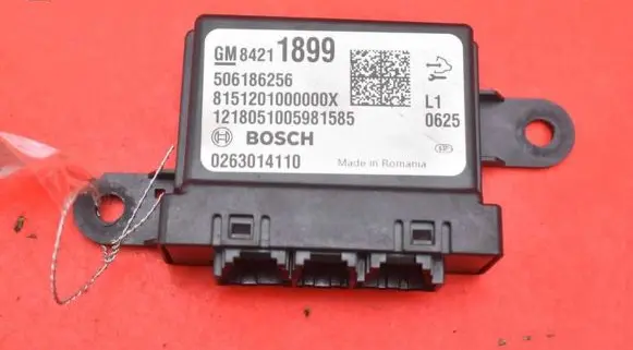 Opel Insignia A Engine control unit/module ECU 84211899