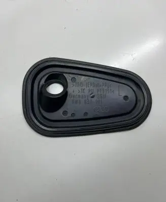 Audi A4 S4 B9 Other front door trim element 8W0837915