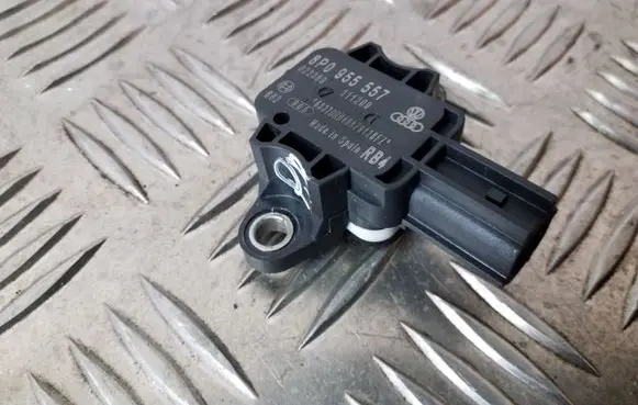 Audi A3 S3 A3 Sportback 8P Airbag deployment crash/impact sensor 8P0955557